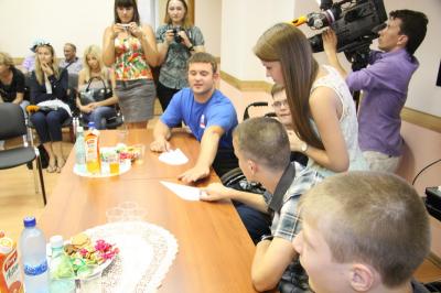 Рязанскую делегацию паралимпийцев проводили на международные юношеские игры в Чехию 